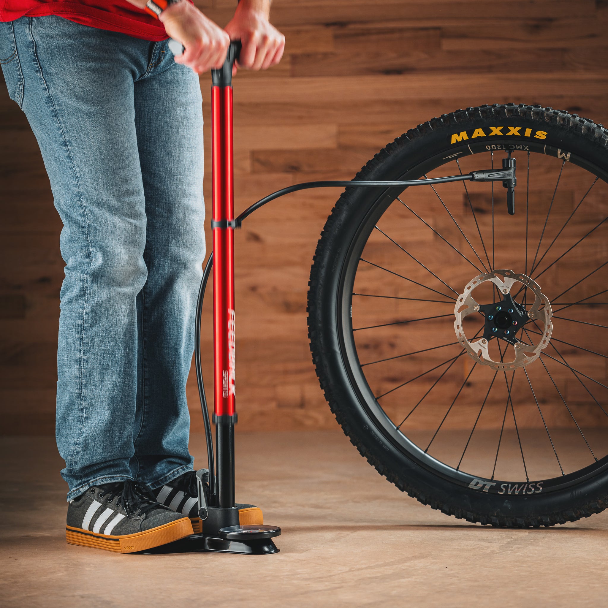 Pneuma CC Floor Pump
